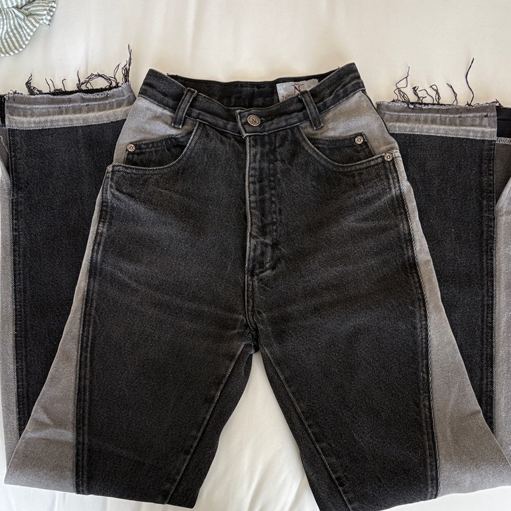Women’s Black and Gray Jeans